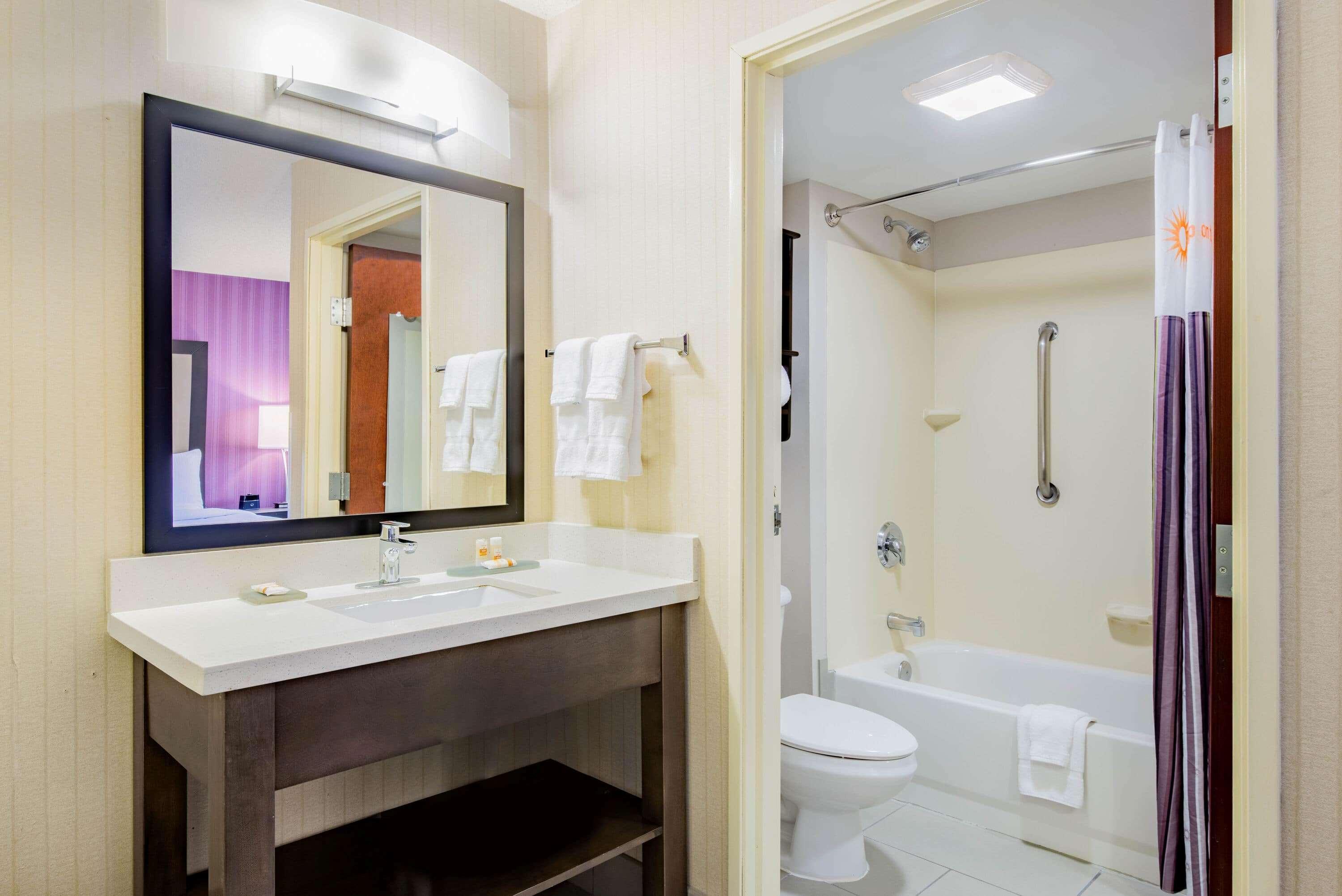 Hotel La Quinta By Wyndham Newark - Elkton Extérieur photo