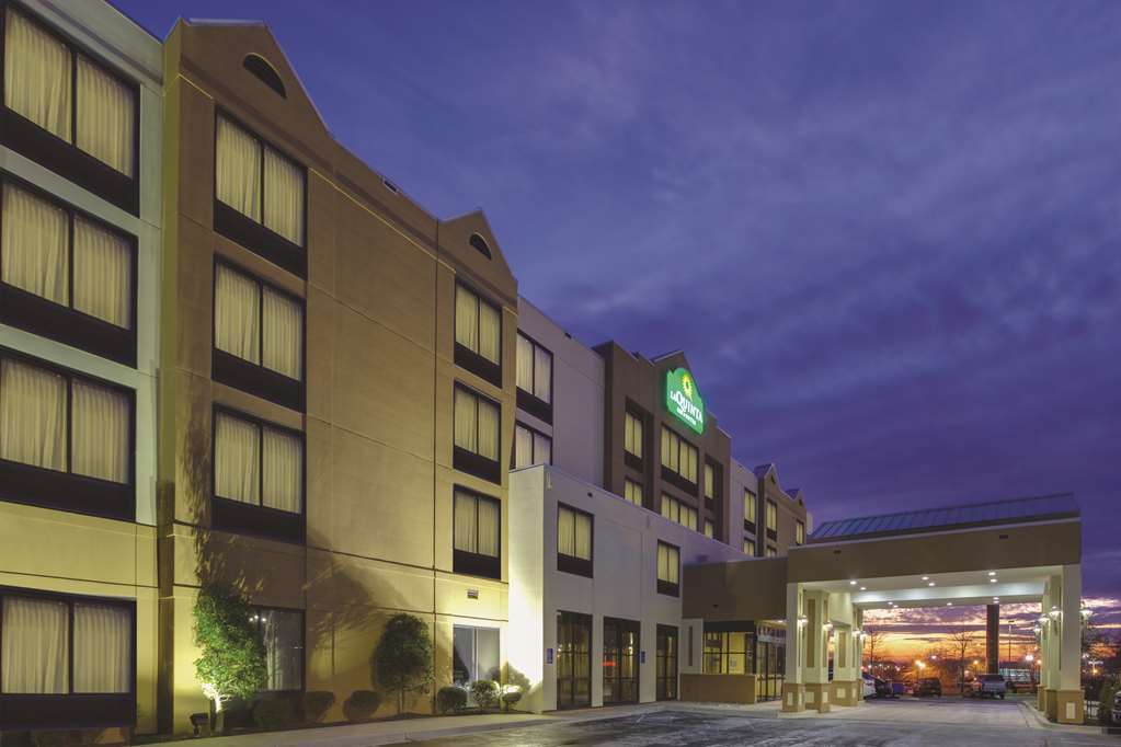 Hotel La Quinta By Wyndham Newark - Elkton Extérieur photo